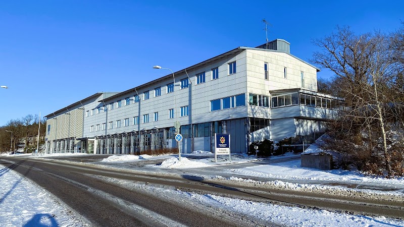 Ungdomar och brandmän samarbetar i teaterprojekt om brandsäkerhet