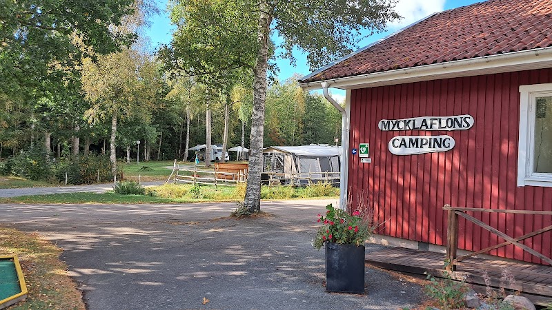 Midsommarfirande på Mycklaflons camping