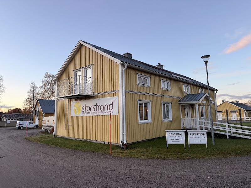 Fira midsommar på Storstrand