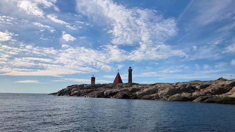 Effektiv strandstädning i Göteborgs skärgård mot plastskräp