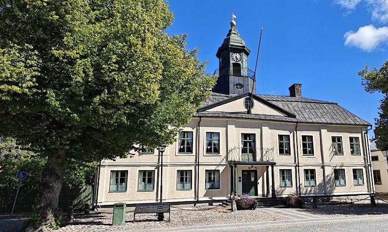 Högt elpris och kommunfullmäktige direktsänds idag