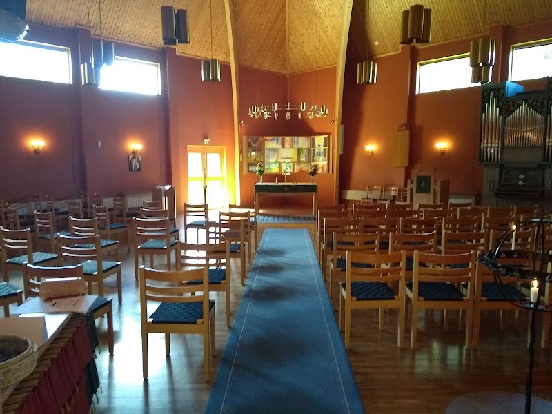 Sommarcaféer i Södertälje – fika, andakt och samvaro