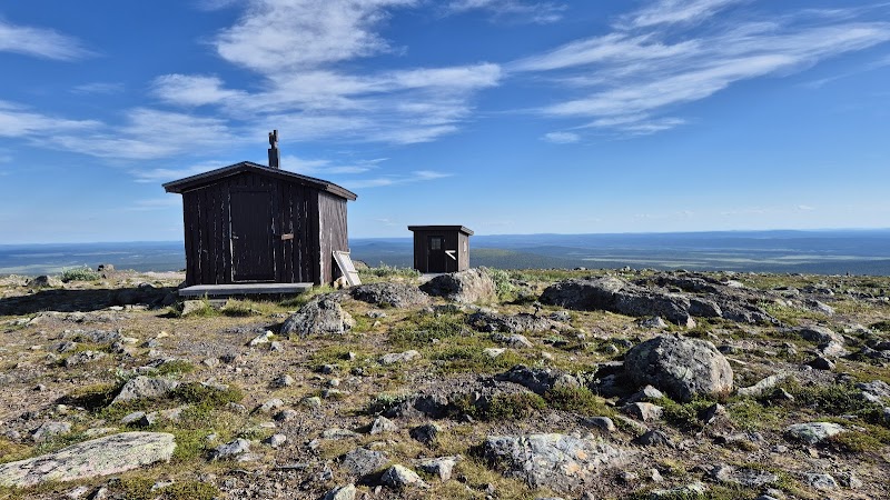Åke på Toppenstugan – öppet på Dundrets högsta topp