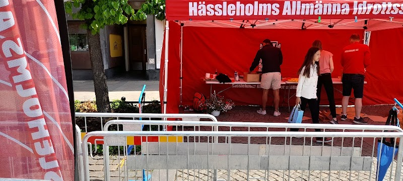 Varm helgstart – trafikinfo, FN‑dagar och globala händelser