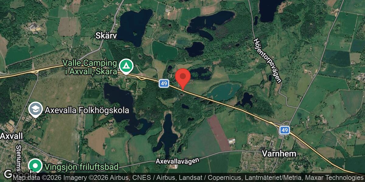 Singelolycka med buss på väg 49 mellan Skarpaliden och Varnhem