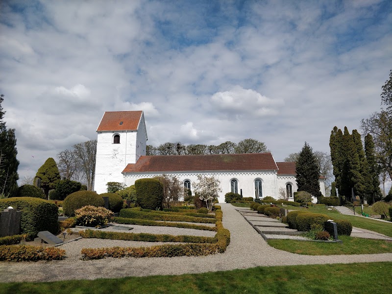 Kyrkogårdsvandring på Gudmuntorps kyrkogård