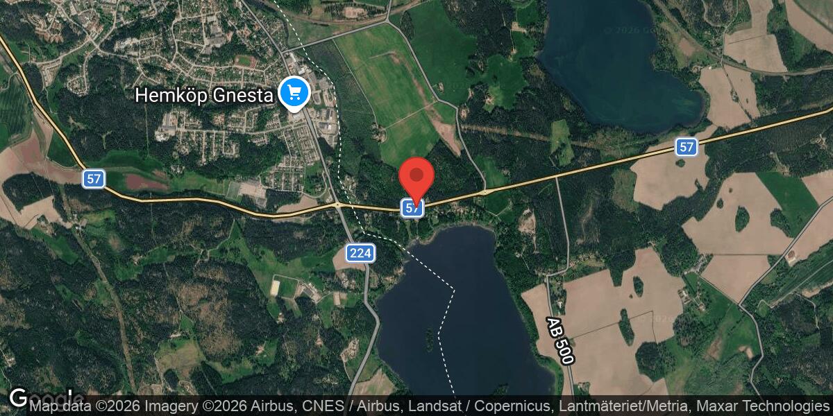 Olycka med tungt fordon på väg 57 mellan Mölnbo och Gullbäck