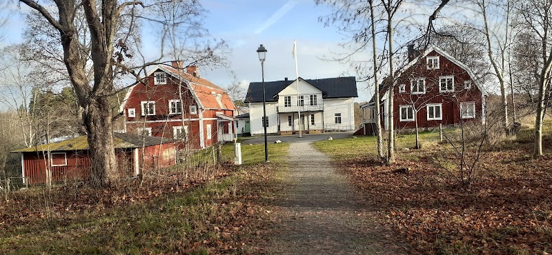 Gribbylund — Täbybygdens sjönära villapärla mellan förr och framtid