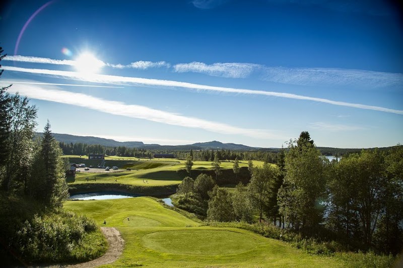 Mountain Girl Golf After Work