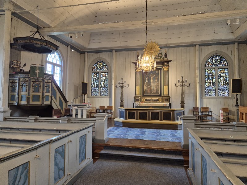 Kyrkogårdsvandring vid Östmarks kyrka
