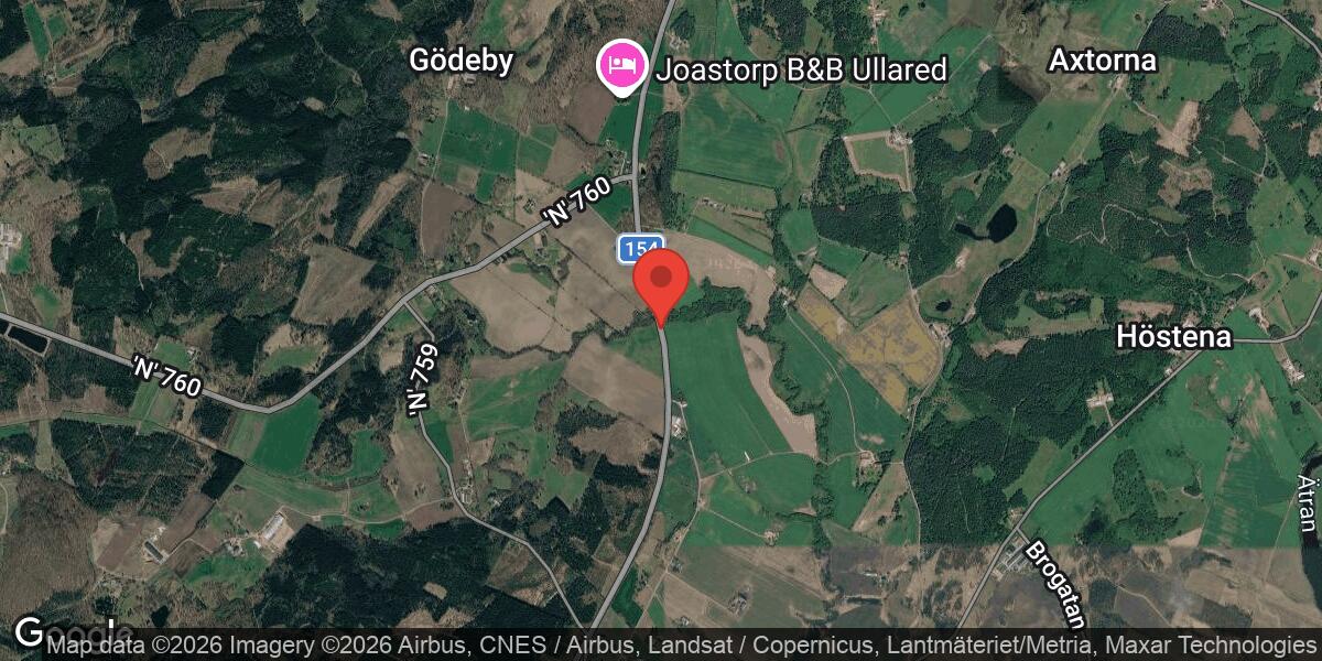 Brand i personbil på väg 154 mellan Gisslestad och Gödeby
