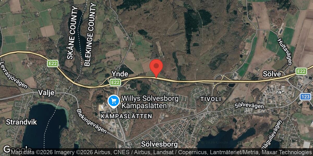 Brand i fordon på E22 vid Sölvesborg påverkar trafiken