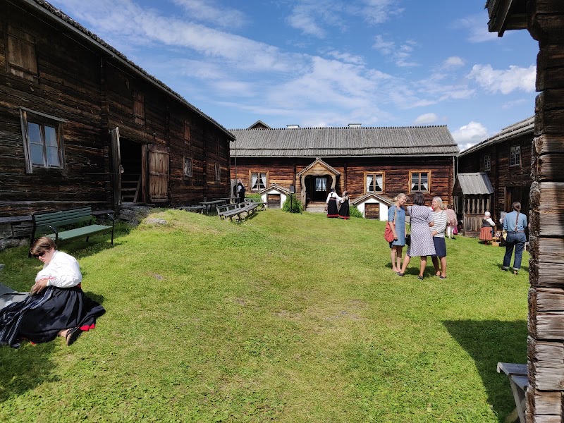 Måndagskvällar på Karls i Bondarv — SPELA FÖR HATTEN