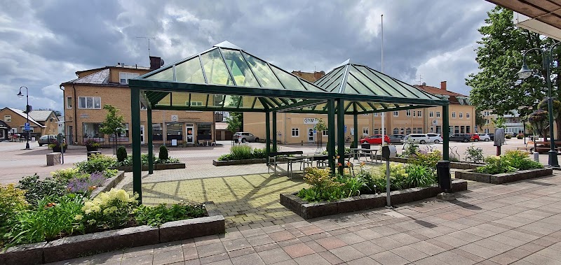 Dagens snabbkoll: väder, Hembygdsgårdarnas dag och omvärlden