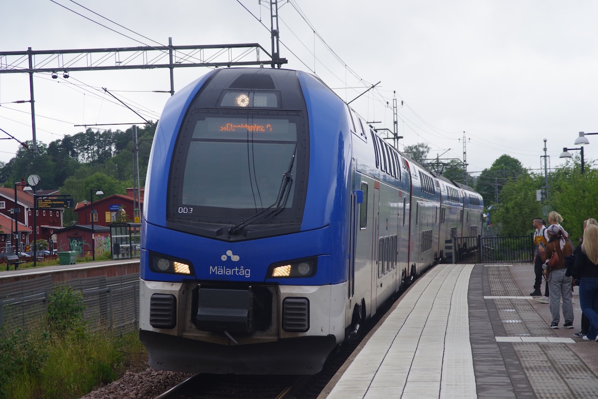 Kräver pensionärsrabatt på Mälartåg