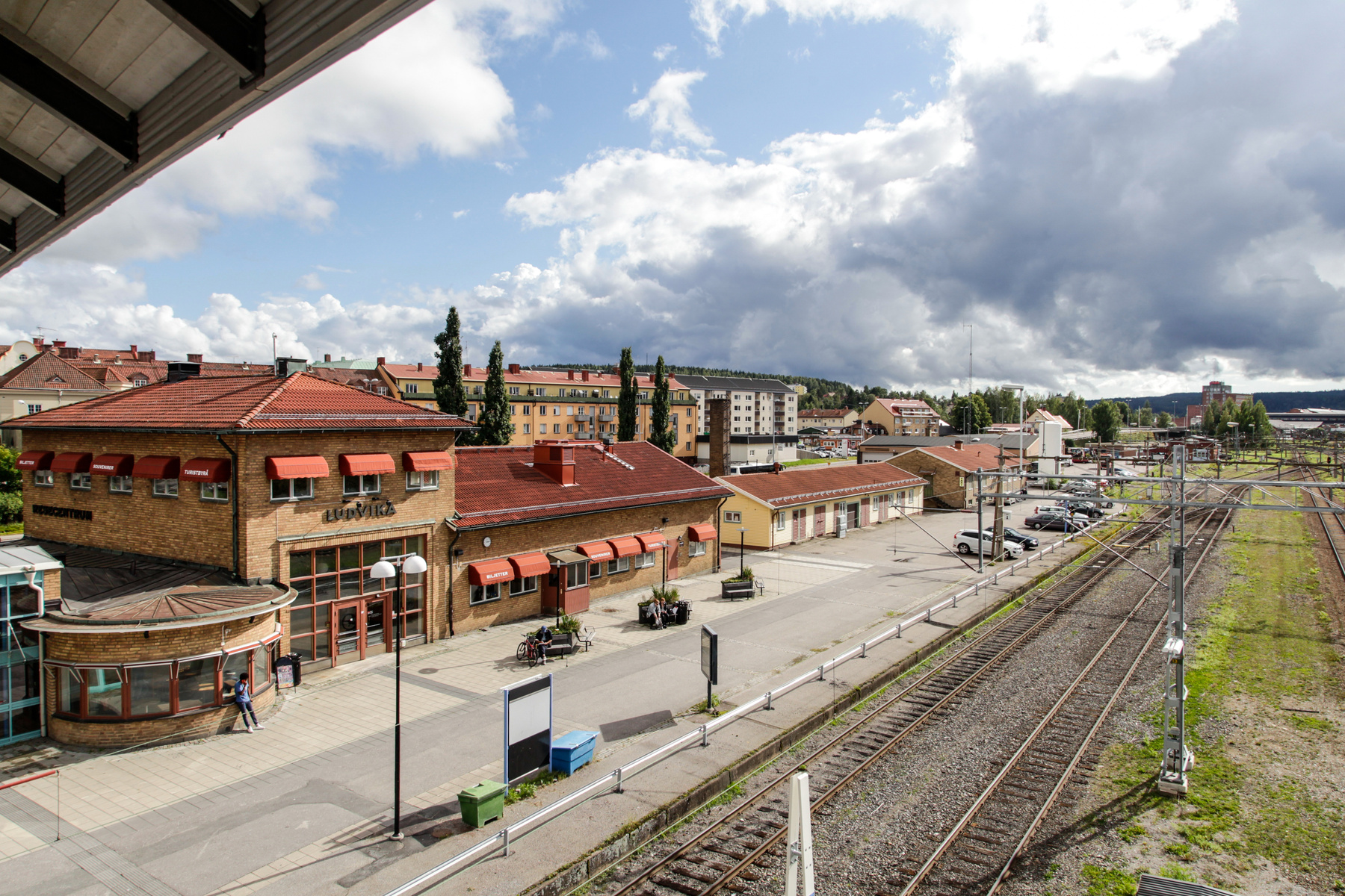 Misstänkt försök till bilstöld vid Ludvikas järnvägsstation – man omhändertagen