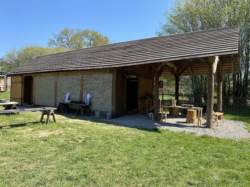 Öppet hus i Hogslaby järnåldersby