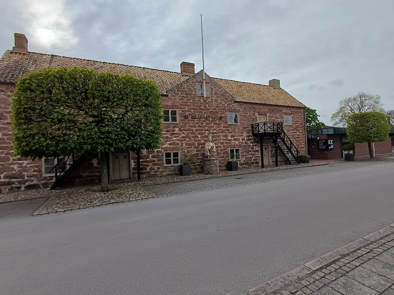 Sommarljus – samlingsutställning i Höganäs
