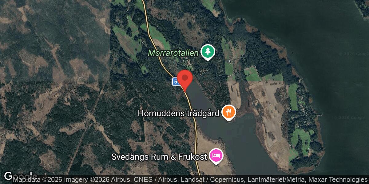 Flera fordon inblandade i krock på väg 55 mellan Knäppinge och Norrsta