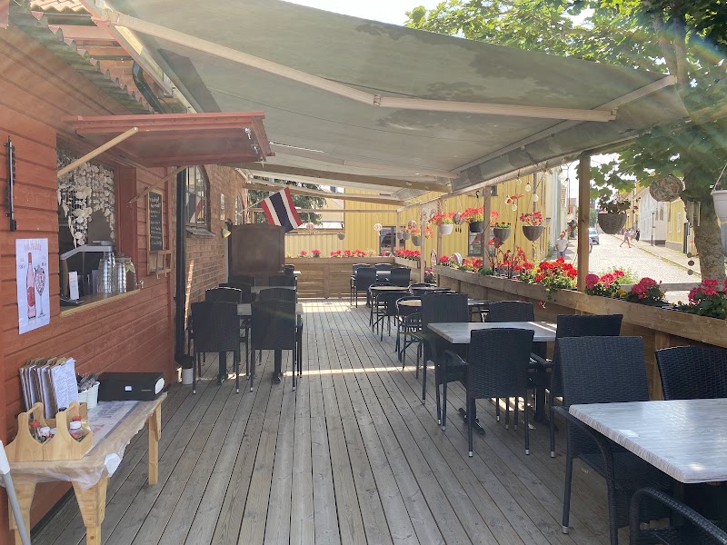 Thörner Band på Thai Roi-et