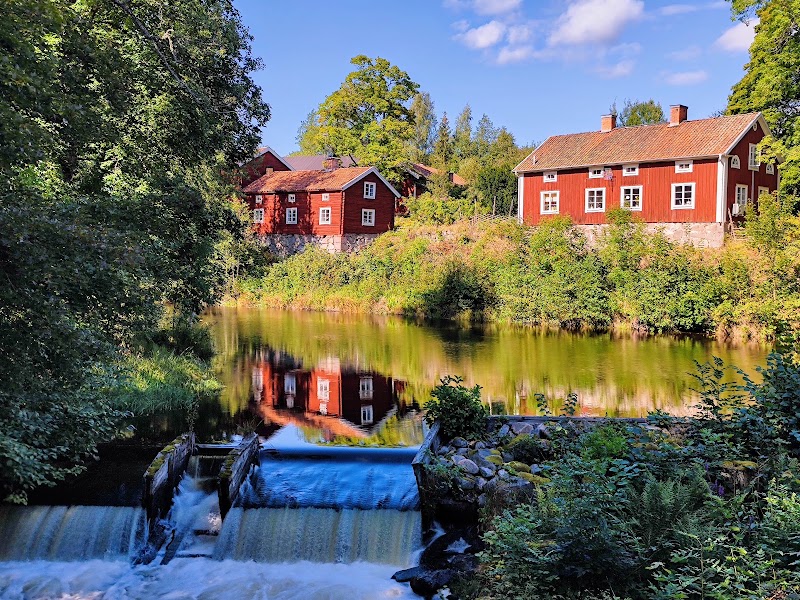 Motorträff på Svalbo café