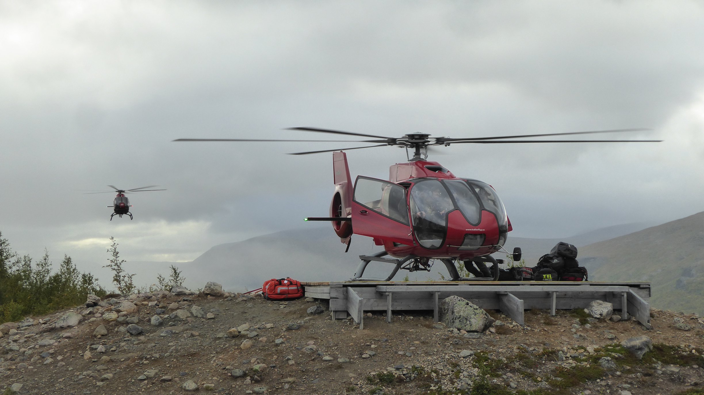 Helikopterturismen ökar i fjällen – länsstyrelsen vill se reglering