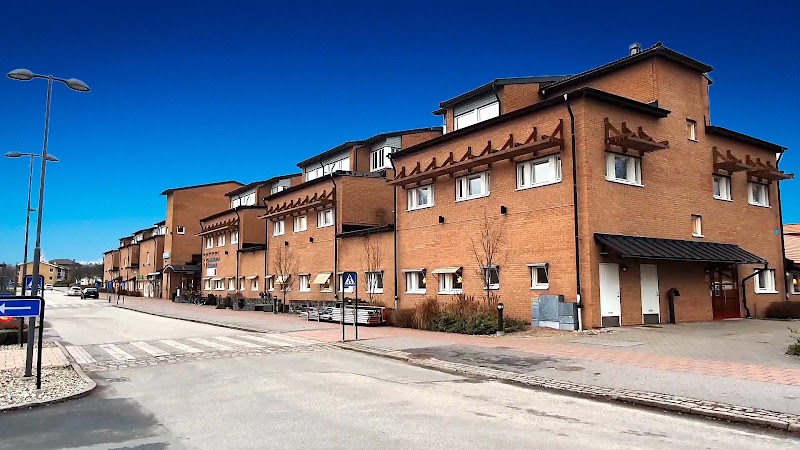 Snabbkollen: väder, temadagar och viktiga nyheter