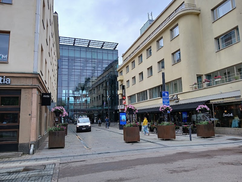 Öppen bussresa till Sommarkvällsdukning i Uleåborg