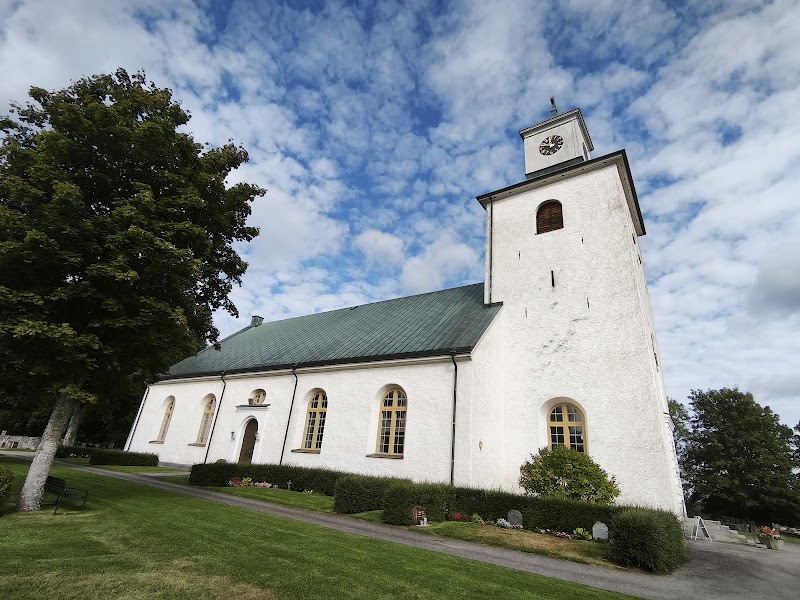 Marlena Ernman och David Carbe i Virserums kyrka