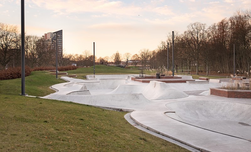 Skate x Punk x Art – Tricks for cash i Söderlyckan