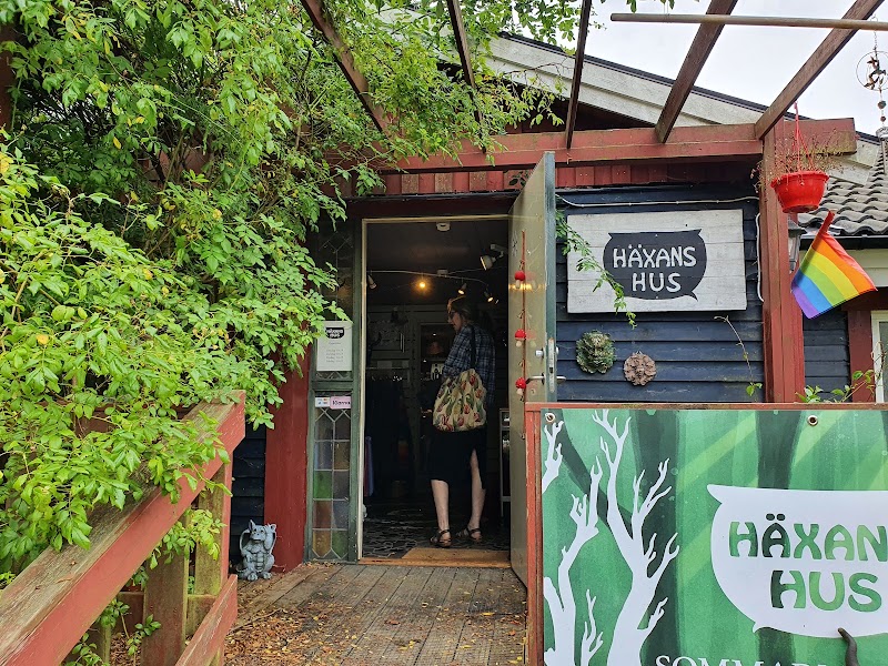 Sommarmarknad hos Häxans Hus