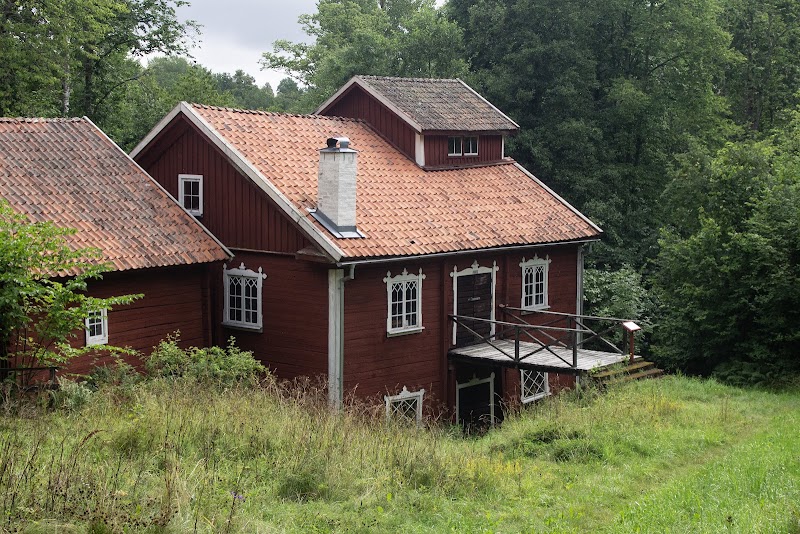 Slåtter vid Valstad kvarn