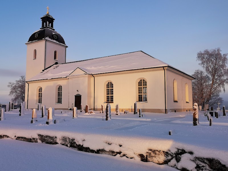 Hammerdal: Kyrkstad, träindustri och sjön som binder bygden samman