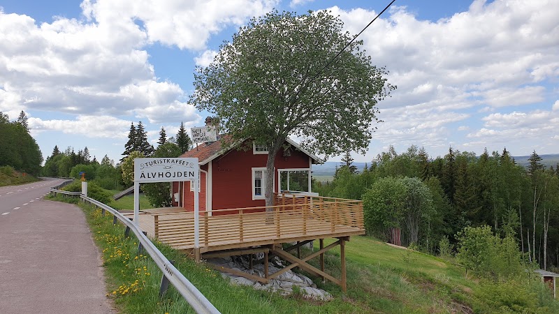 Skattungbyn: där forntid, frikyrkohistoria och tiny houses möts