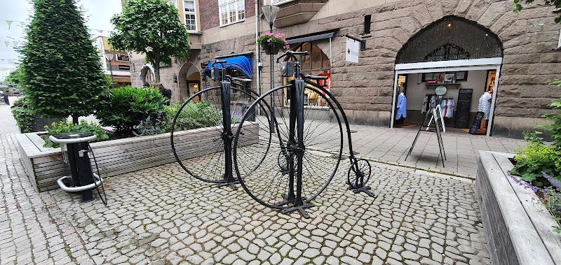 Vänersborgs centrum: Plantaget, hamnkanalen och residensstadens vardagsrum