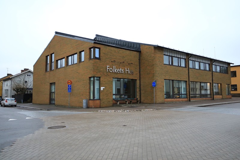 Destillerat – utställning på Varberg Folkets Hus
