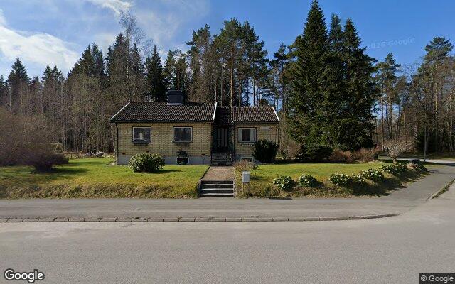 Villa på Per Hörbergs väg 48A såld för 700 000 kronor