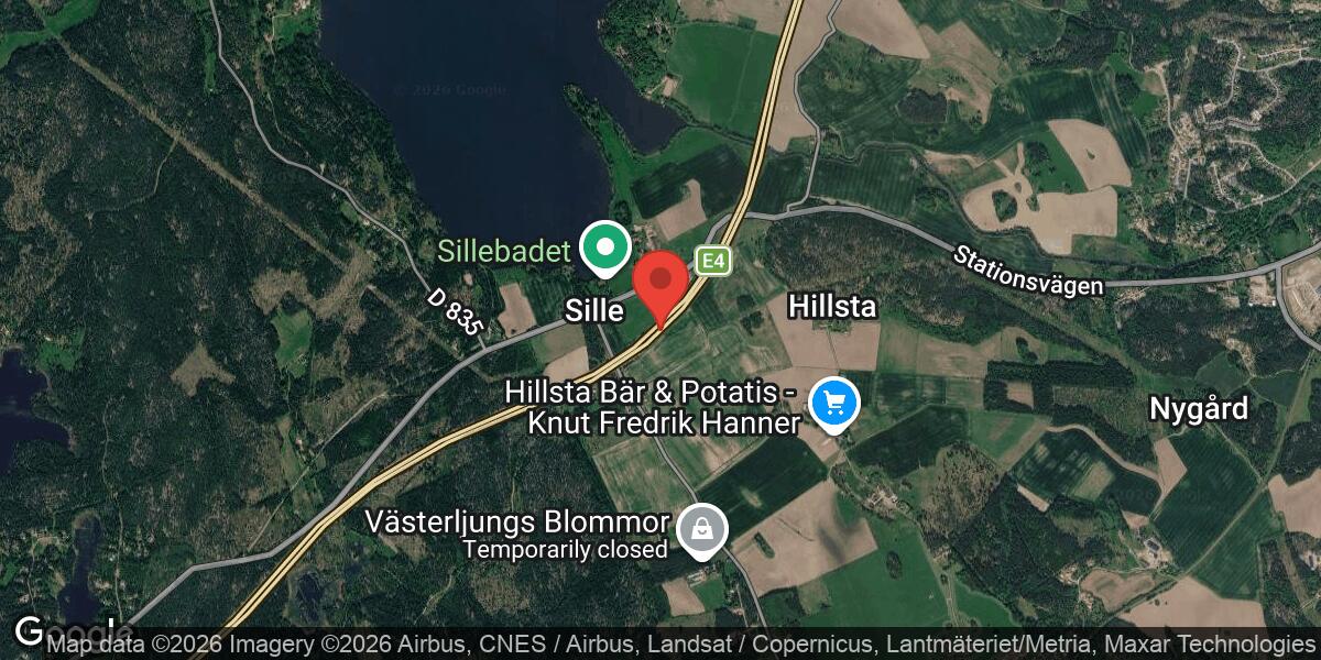 Vägarbete med avstängt körfält på E4 mot Stockholm vid Vagnhärad