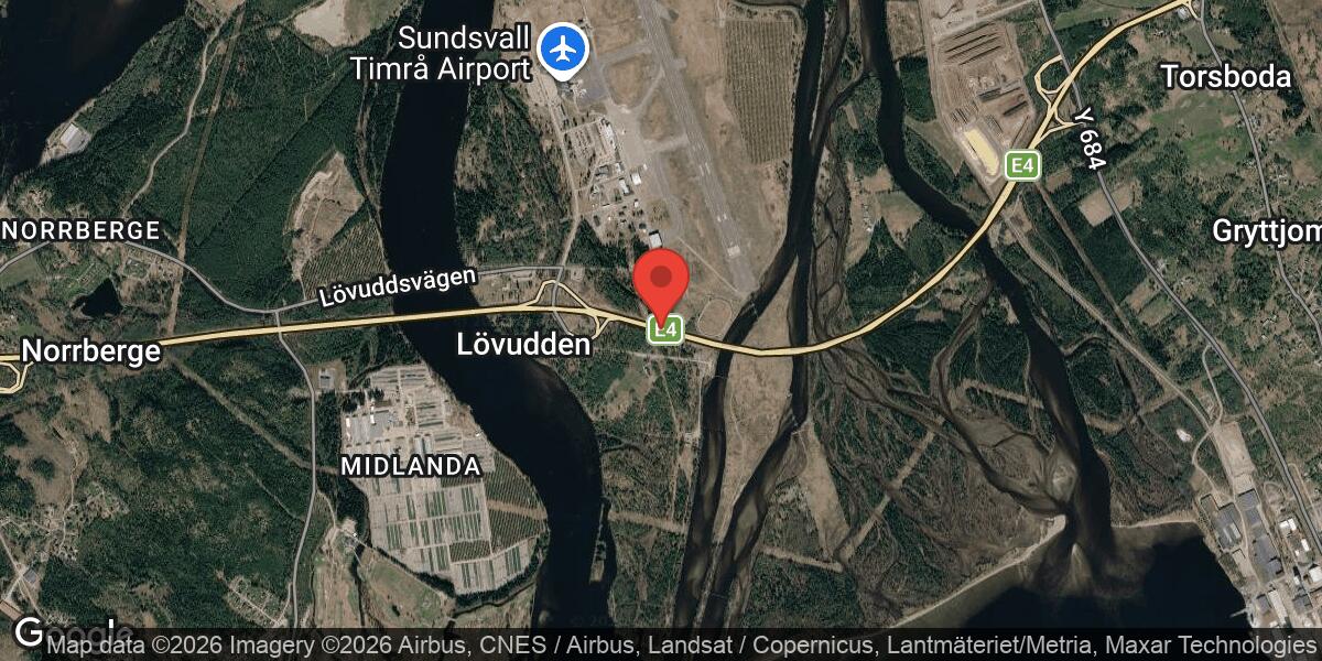 Bärgning av personbil vid trafikplats Midlanda påverkar E4-trafiken