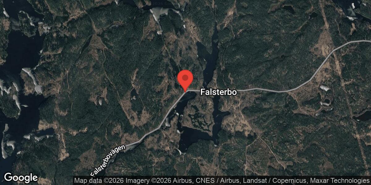Nedfallet träd blockerar väg 757 mellan Hjorted S och Falsterbo