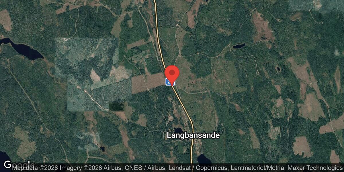 Singelolycka med lastbil på Väg 26 mellan Lesjöfors och Långbansände