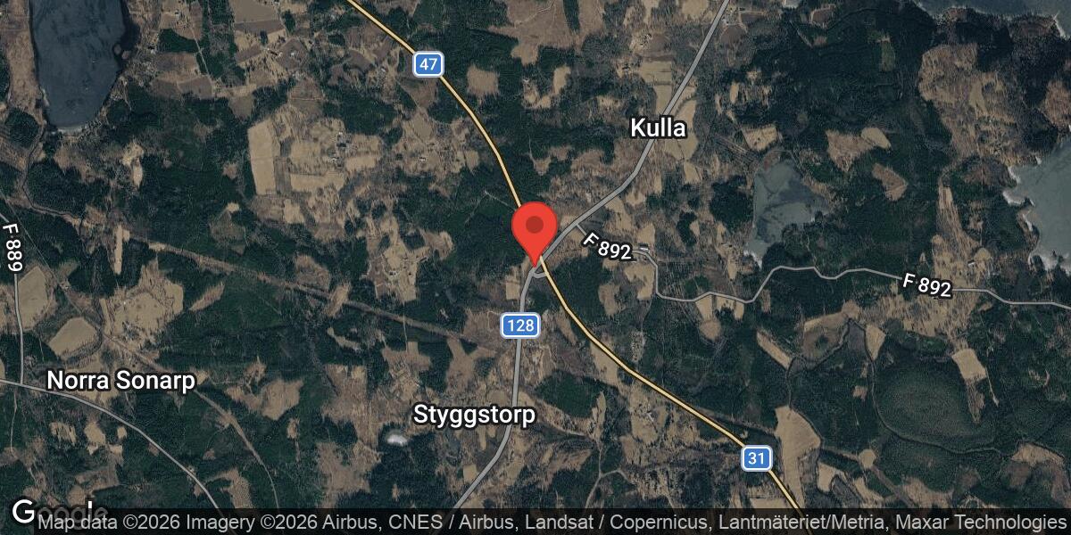 Singelolycka på väg 31.02 mellan Trafikplats Stensjön och Djurarp
