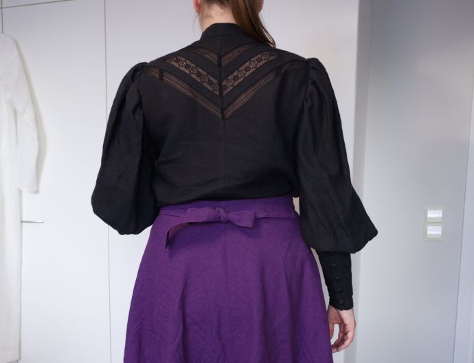 Historiaa henkivä pellavapaita