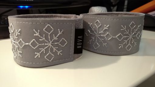 Heijastinrannekkeita tulevan talven varalle