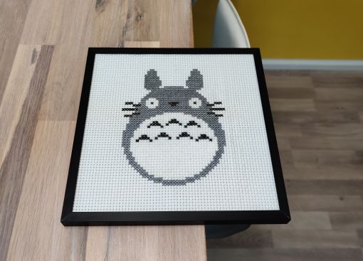 Totoro ristipistoina