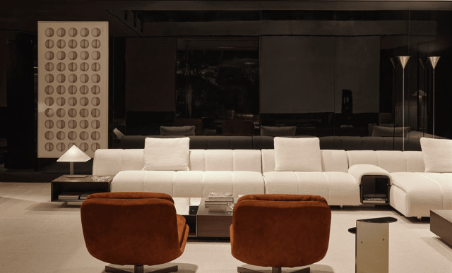 Minotti Ruffle sofa in witte stof