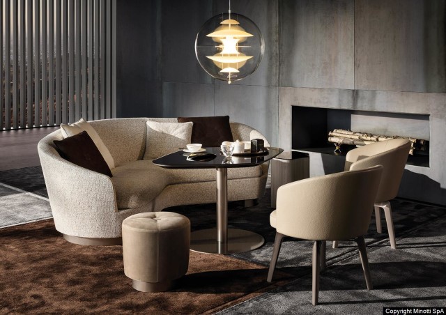 Minotti Amelie Lounge zithoek, gecombineerd met de Minottti Amelie dining chairs. Het Minotti Dibbets vloerkleed geeft de low dingen zithoek een verrassende uitstraling.