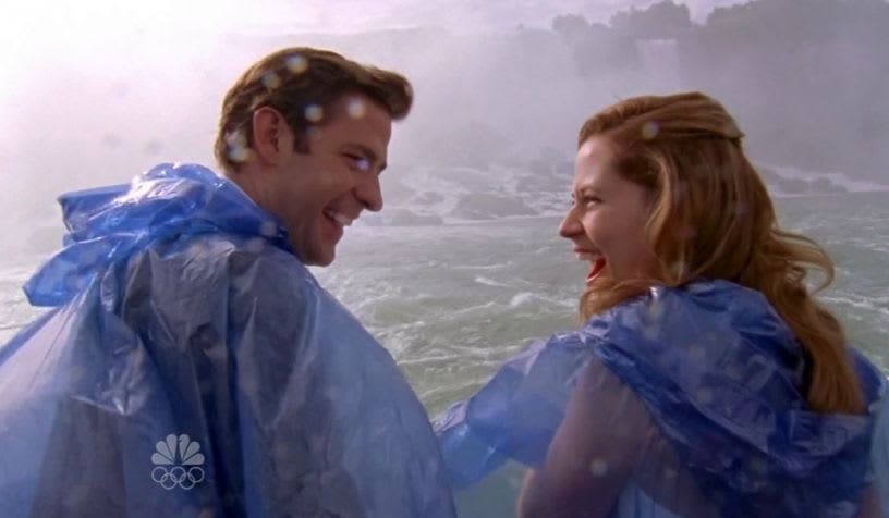 jim and pam getting married at the niagara falls