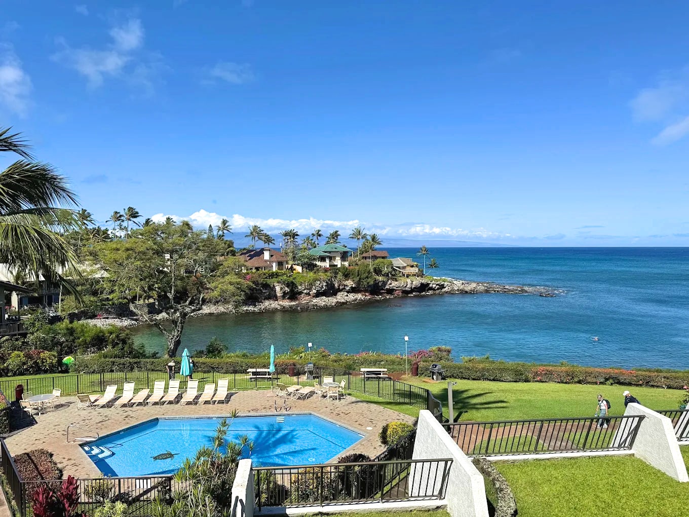 Guests enjoying Napili Point