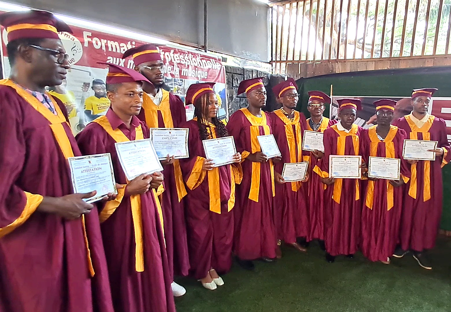 Remise des diplômes aux lauréats de la session académique 2024-2025